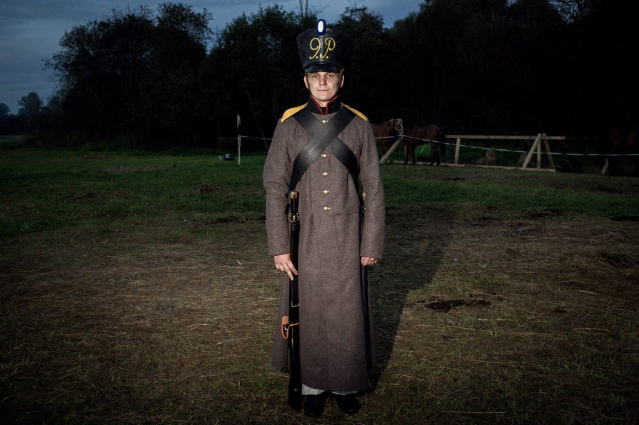 Николай, 28 лет, капитан российской армии: «С 2013 года я реконструирую 1-й Егерский полк. А интервью я давать вам не буду, потому что служу в армии»