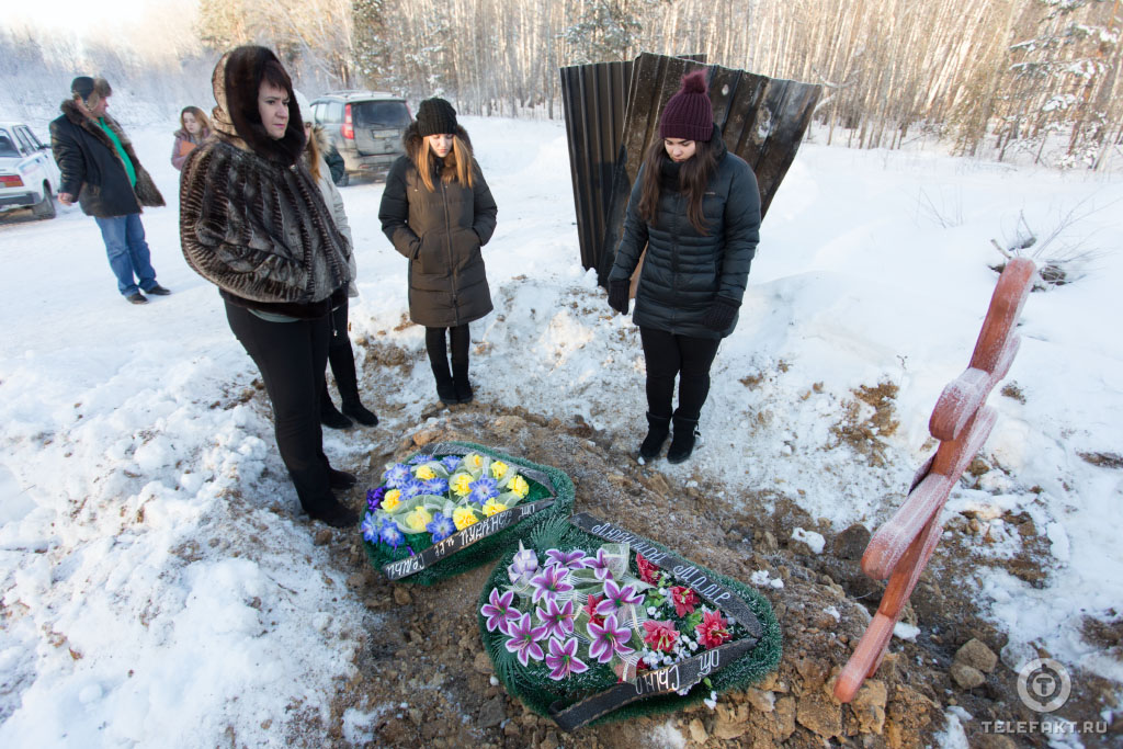 Бабку похоронили. Похороны зимой в деревне. Нязепетровск кладбище.