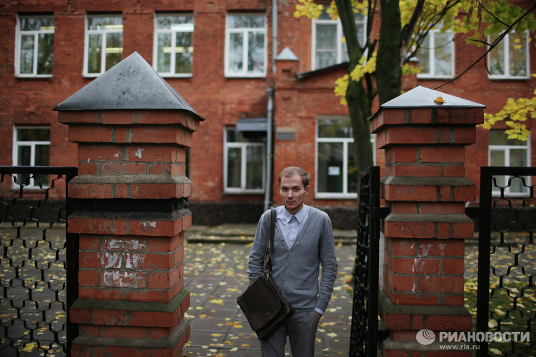 Гимназия ольбинского. Гимназия Ольбинского Сергиев Посад. Александр Демахин Сергиев Посад. Александр Демахин учитель. СПГ Ольбинского Сергиев Посад.