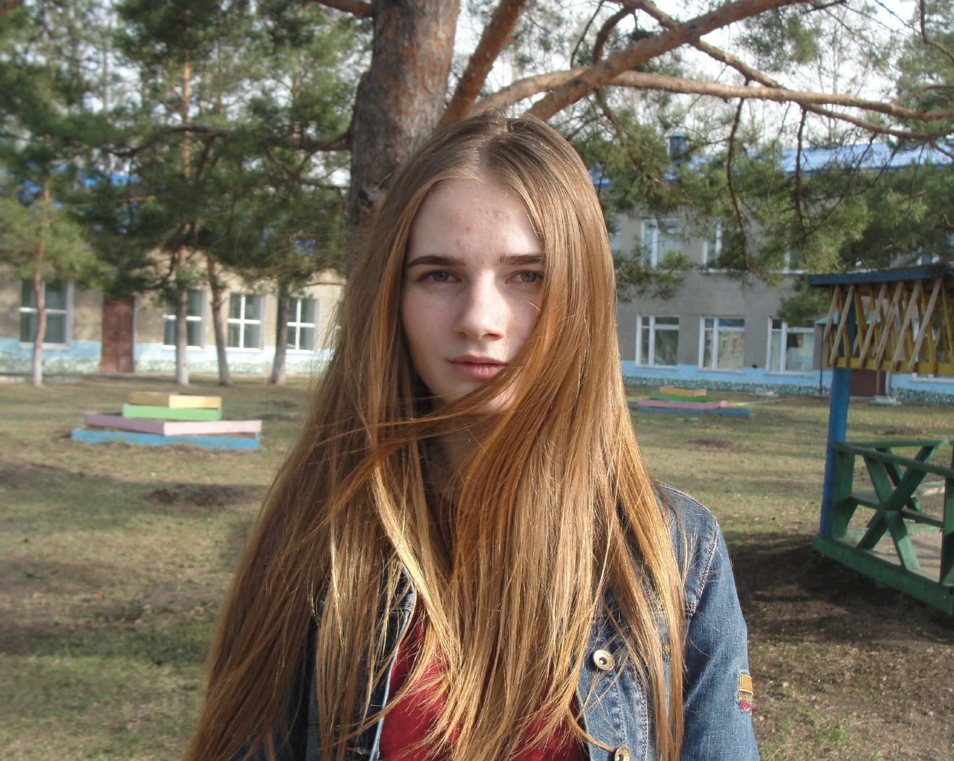 Русские подростки 16. Красивые девочки подростки. Девушка 15 лет. Девушка 14 лет. Красивые девчонки 14 лет.