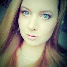 Анна Поваго