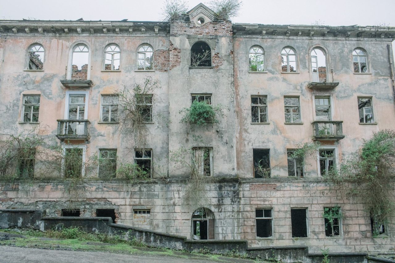 Абхазия фото до и после войны фото