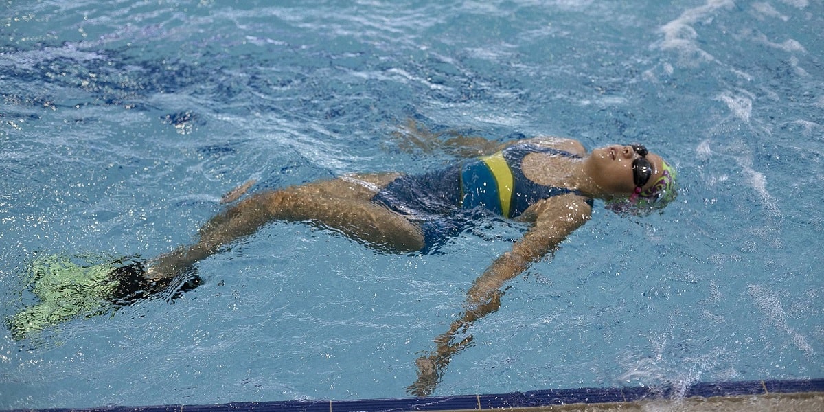 Танцующая в воде